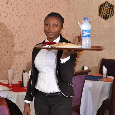 Limoh Suites Benin City Esterno foto