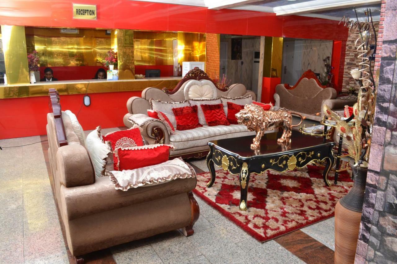 Limoh Suites Benin City Esterno foto